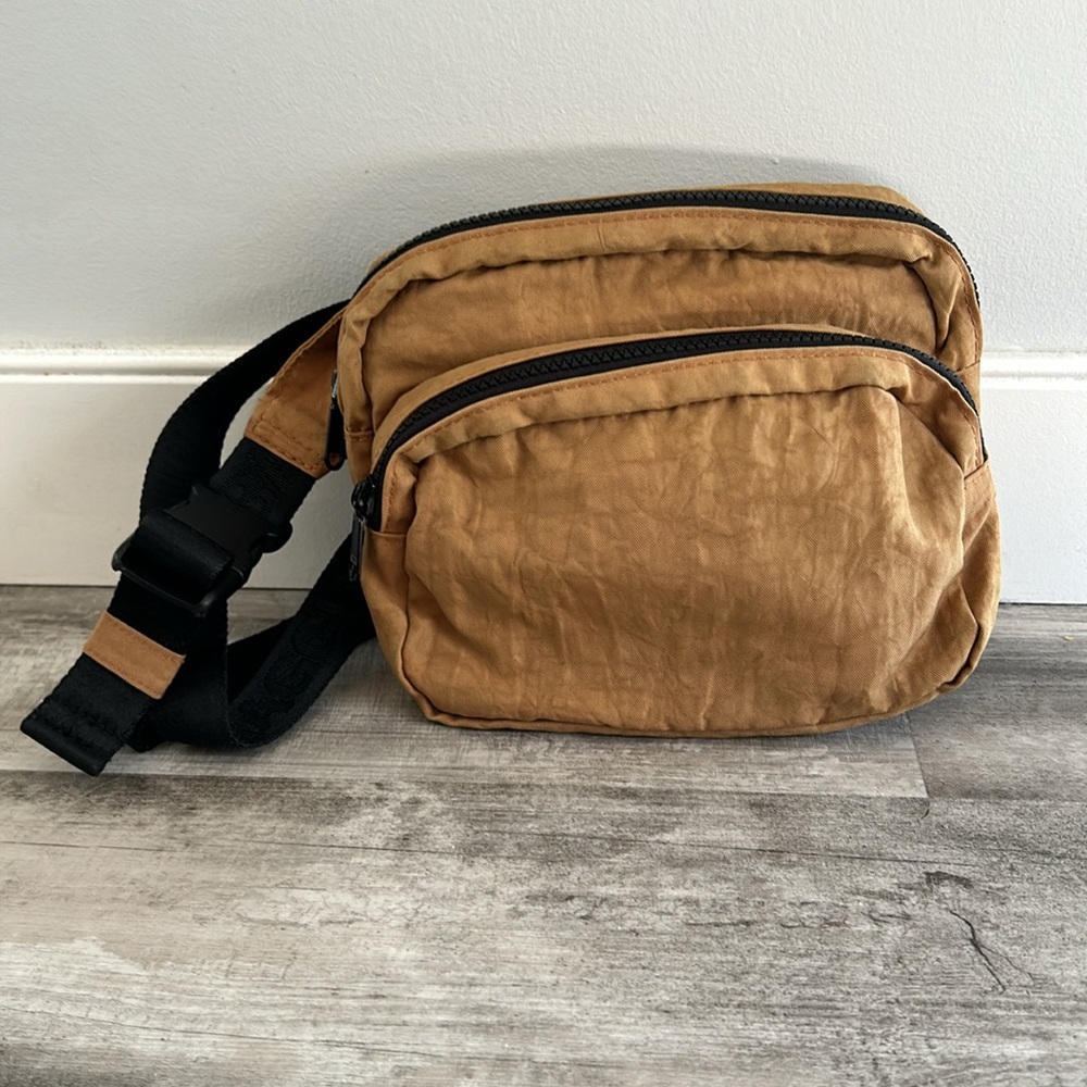 Baggu Fanny Pack Crossbody Nylon Bag Brown